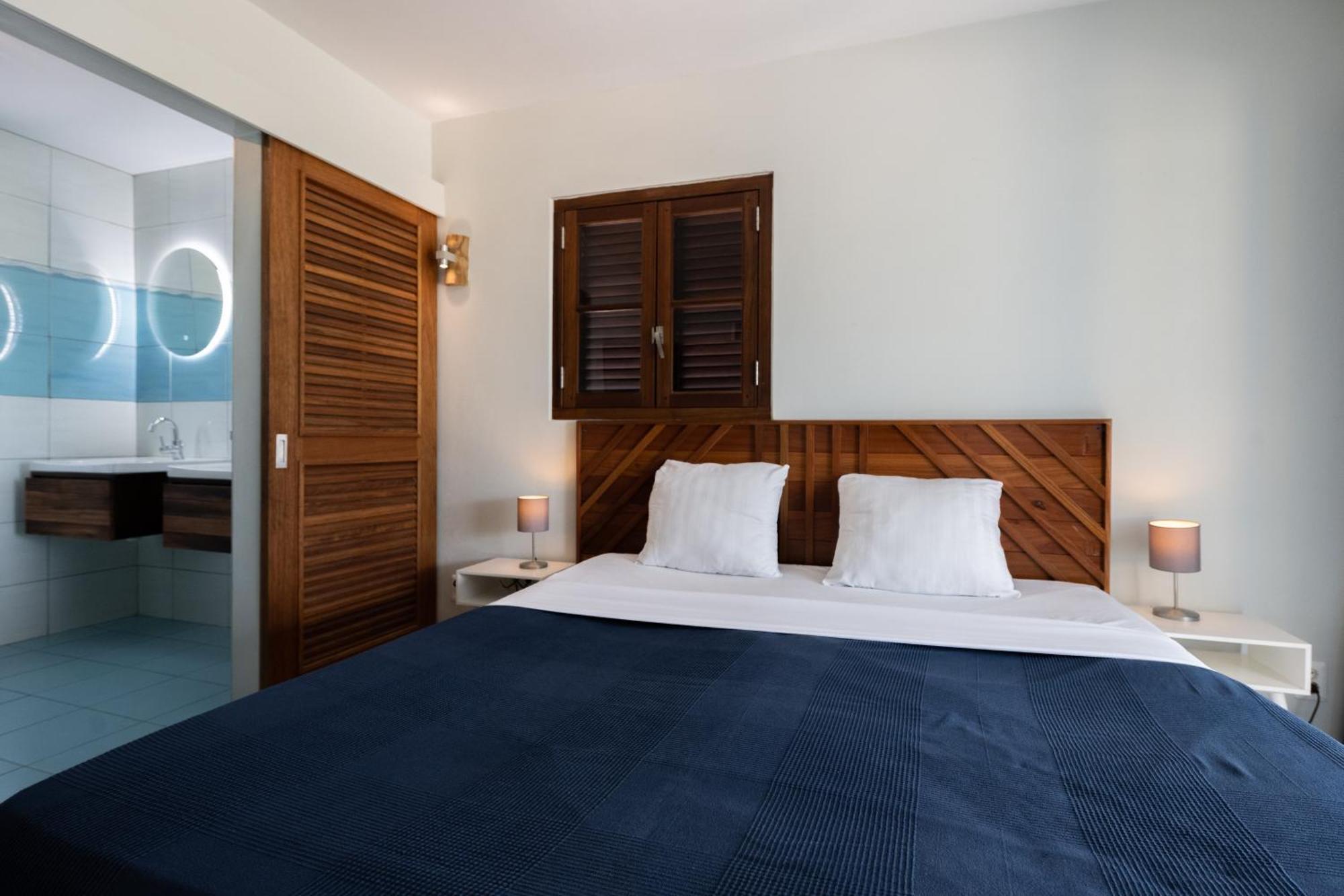 Three-Bedroom Apartment Non-Smoking